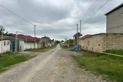 Dəvədabanı sakinləri: "Pulu ailəmizə xərcləyək, yoxsa yola?"