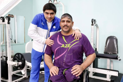 Prezident balakənli paratleti "Tərəqqi" medalı ilə təltif etdi